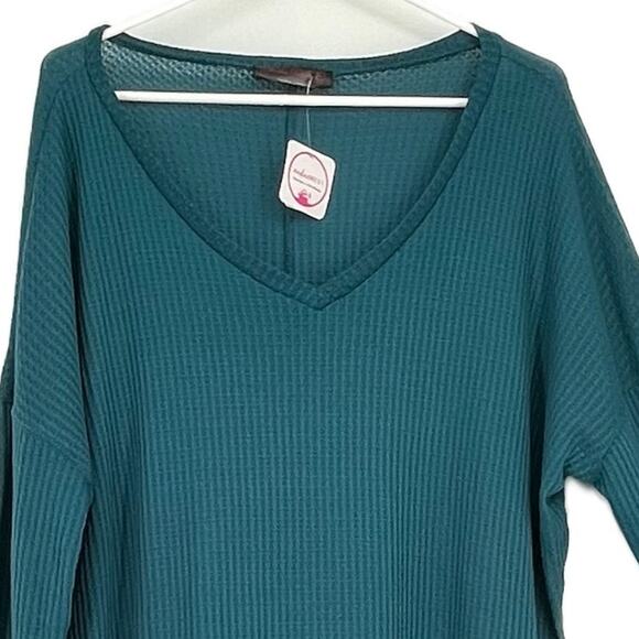 Shelia Rose Waffle Textured V-Neck Top in Green Size XL - Picture 2 of 6